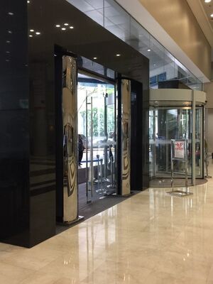 Rideau d'air chauffé vertical de haute qualité en SS304 porte à soufflage latéral Rideau de ventilateur pour largeur de porte 3m